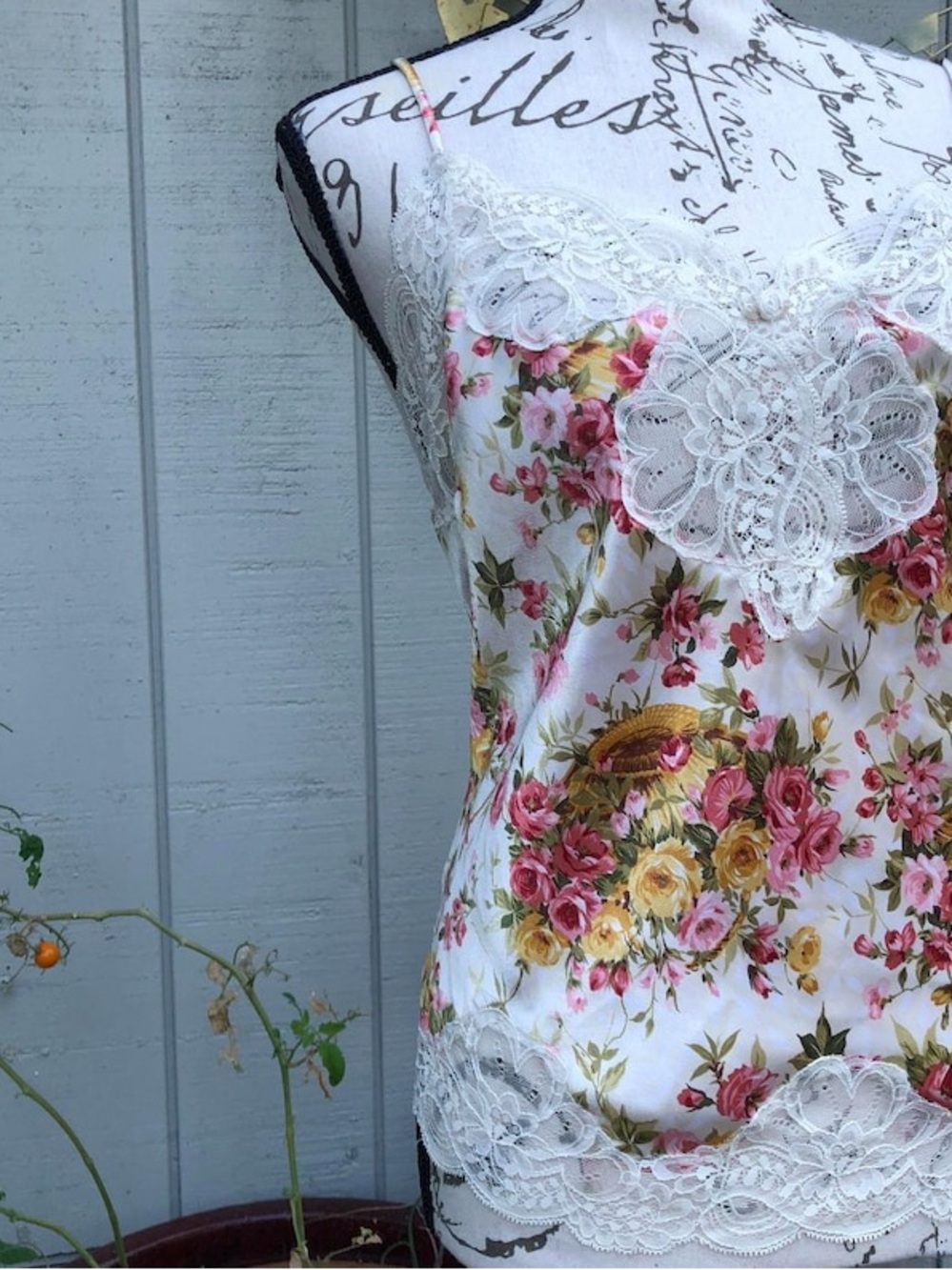 Vintage Oscar De La Renta Cami Top - Picture 12 of 14